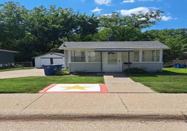 2nd image of 182 Hero St, Silvis, IL 61282 | MLS# 12707495
