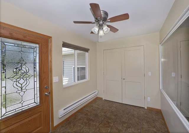 Photo 3 of Single family home for sale at 704 Fort St, Ottawa, IL 61350 | MLS# 12707502 | Listing updated on 2026-09-23