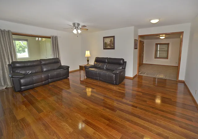 Photo 3 of Single family home for sale at 704 Fort St, Ottawa, IL 61350 | MLS# 12707502 | Listing updated on 2026-09-29