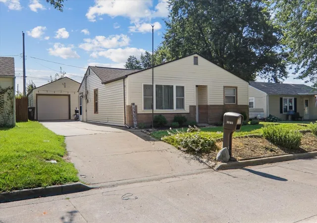 1st image of 3018 Joseph St, Bloomington, IL 61704 | MLS# 12707507