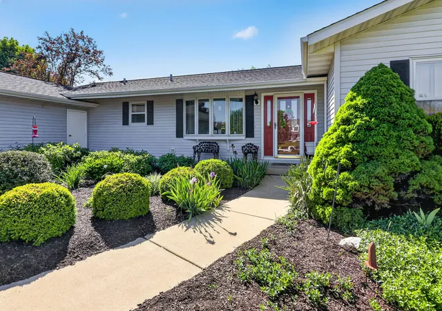 Photo 2 of Single family home for sale at 2039 Bernadette Ln, Yorkville, IL 60560 | MLS# 12707539 | Listing updated on 2026-09-13