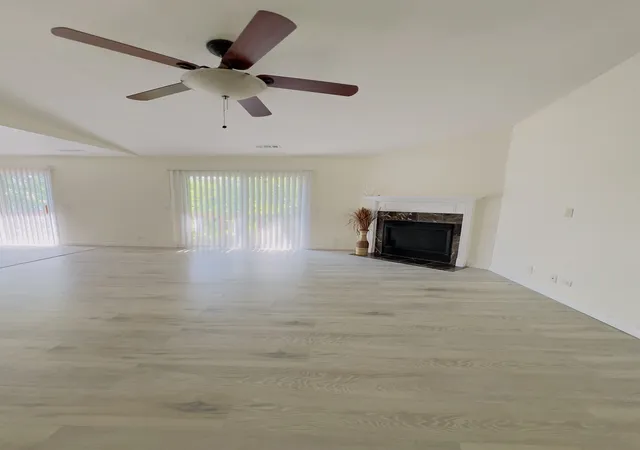 Photo 2 of Condo for sale at 607 Buckskin Ln #607, Carpentersville, IL 60110 | MLS# 12707563 | Listing updated on 2026-09-14