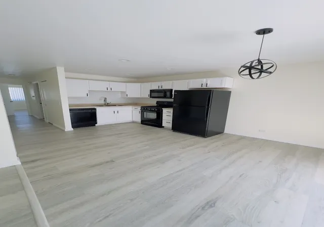 Photo 3 of Condo for sale at 607 Buckskin Ln #607, Carpentersville, IL 60110 | MLS# 12707563 | Listing updated on 2026-09-14