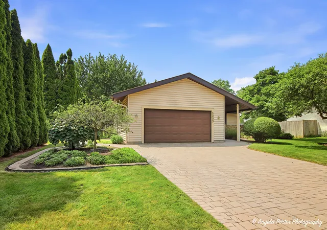 2nd image of 5009 Sandburg Dr, Mc Henry, IL 60050 | MLS# 12707576