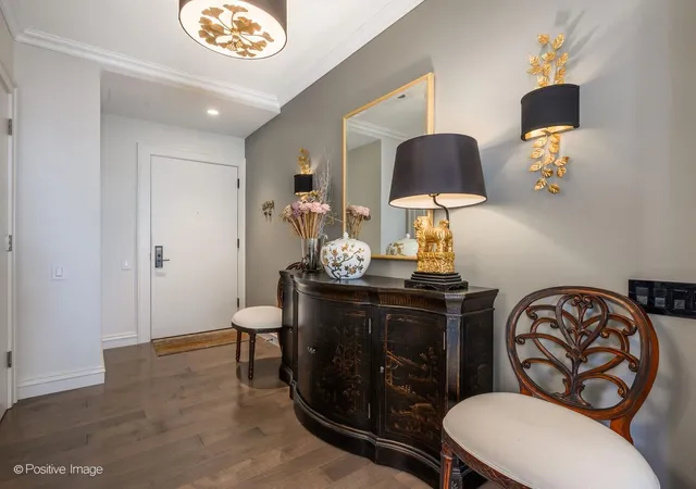 Listing Photo 4 - Condo for sale in building located at 800 N Michigan Ave, Chicago, IL 60611 - Unit #4703