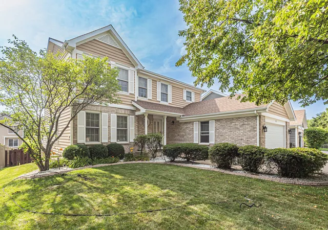 Photo 2 of Single family home for sale at 265 Biscayne St, Bloomingdale, IL 60108 | MLS# 12707602 | Listing updated on 2026-07-23