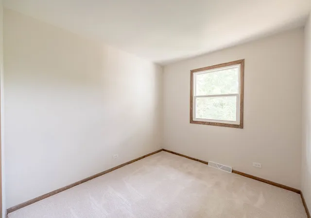 Photo 4 of Townhouse for sale at 21610 Peterson Ave #0, Sauk Village, IL 60411 | MLS# 12707603 | Listing updated on 2026-07-27