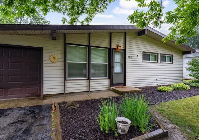 Photo 2 of Sale Pending at 1215 Rutledge Rd, Bloomington, IL 61704 | MLS# 12707615 | Listing updated on 2026-08-30