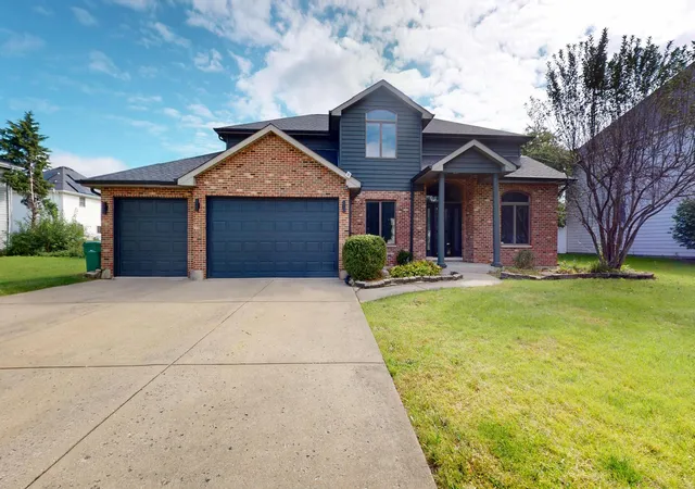 Photo 1 of Single family home for sale at 16127 Burgundy Dr, Plainfield, IL 60586 | MLS# 12707616 | Listing updated on 2026-10-07