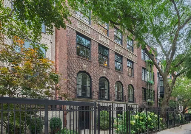 Photo 2 of Condo for sale at 24 E Scott St #2, Chicago, IL 60610 | MLS# 12707624 | Listing updated on 2026-09-12