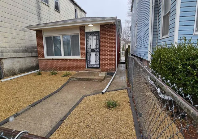 Photo 2 of Single family home for sale at 6542 S Carpenter St, Chicago, IL 60621 | MLS# 12707637 | Listing updated on 2026-09-16
