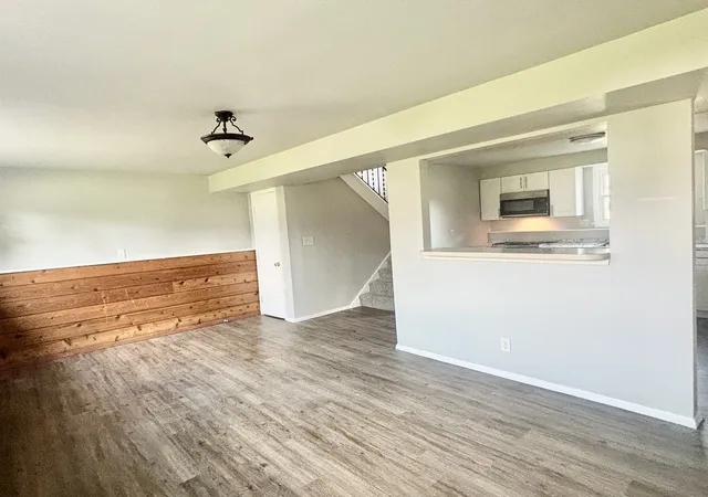 Photo 2 of Sale Pending at 621 W 8th Street, Belvidere, IL 61008 | MLS# 12707645 | Listing updated on 2026-09-04