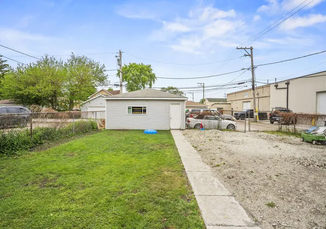 1st image of 4635 Eberly Ave, Brookfield, IL 60513 | MLS# 12707647