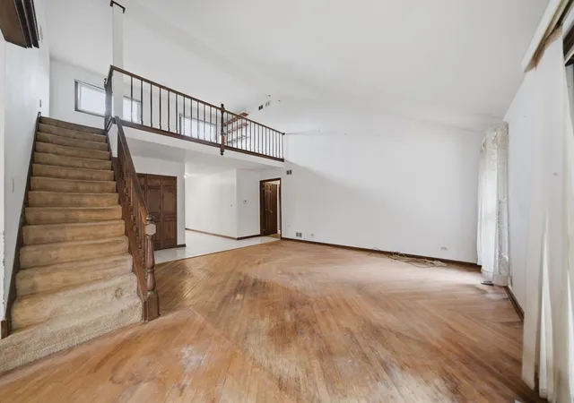 Photo 3 of Single family home for sale at 2924 Acorn Ln, Northbrook, IL 60062 | MLS# 12707690 | Listing updated on 2026-10-07