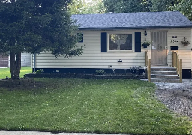 Single family home for sale at 2814 N Butrick St, Waukegan, IL 60087 | MLS# 12707701