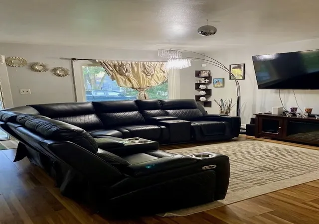 Photo 2 of Single family home for sale at 2814 N Butrick St, Waukegan, IL 60087 | MLS# 12707701 | Listing updated on 2026-09-16