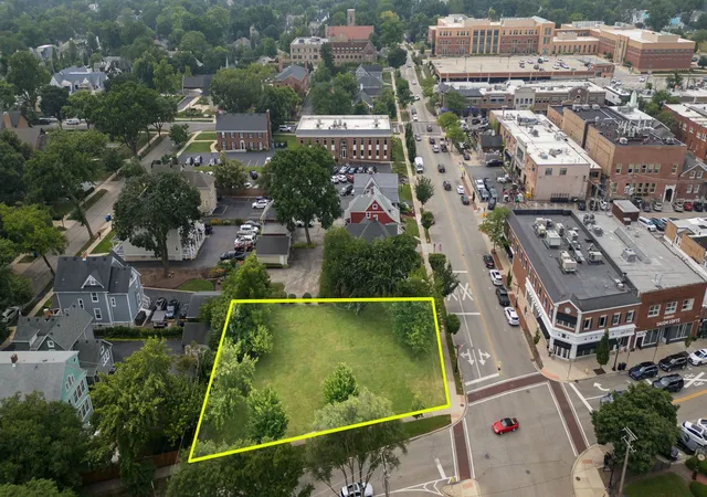 1st image of 29 S Garfield Ave, Hinsdale, IL 60521 | MLS# 12707725