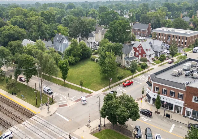 7th image of 29 S Garfield Ave, Hinsdale, IL 60521 | MLS# 12707725