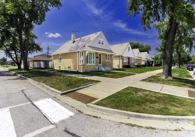 Photo 3 of Single family home for sale at 6158 S Normandy Ave, Chicago, IL 60638 | MLS# 12707747 | Listing updated on 2026-09-19