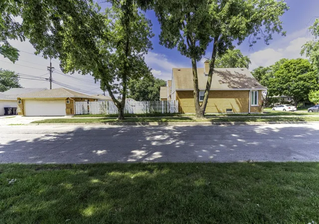 Photo 4 of Single family home for sale at 6158 S Normandy Ave, Chicago, IL 60638 | MLS# 12707747 | Listing updated on 2026-09-19