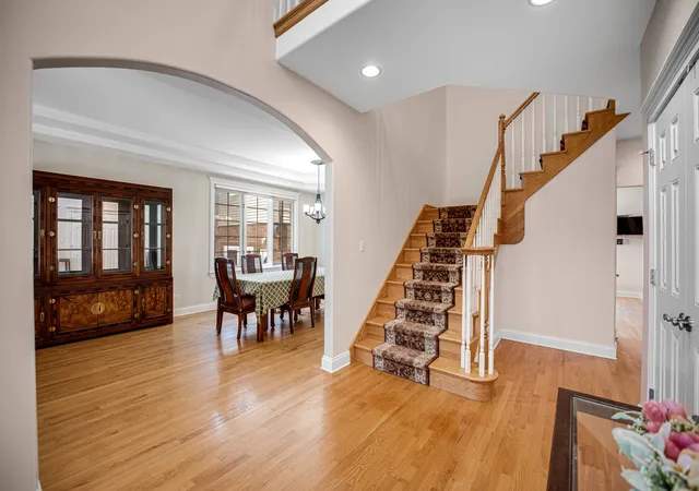 5th image of 4825 W 92Nd St, Oak Lawn, IL 60453 | MLS# 12707815