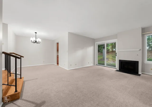 Photo 3 of Townhouse for sale at 435 Somerset Ct #B, Aurora, IL 60504 | MLS# 12707825 | Listing updated on 2026-09-13