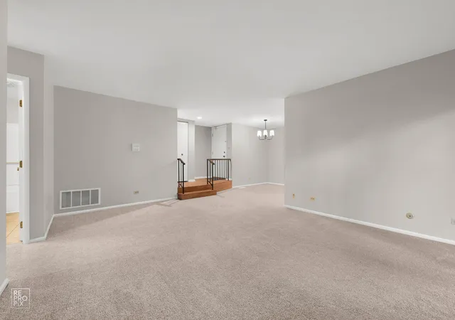Photo 4 of Townhouse for sale at 435 Somerset Ct #B, Aurora, IL 60504 | MLS# 12707825 | Listing updated on 2026-09-13