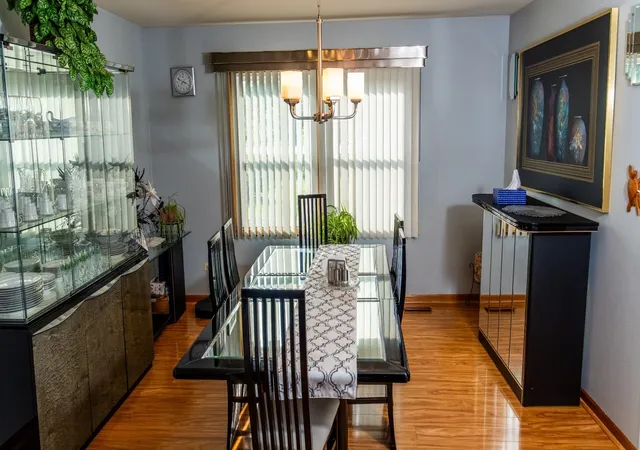 5th image of 10S168 Oneill Dr, Burr Ridge, IL 60527 | MLS# 12707853