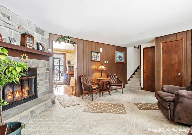 Photo 3 of Single family home for sale at 8 E Rollins Rd, Round Lake Beach, IL 60073 | MLS# 12707862 | Listing updated on 2026-08-31
