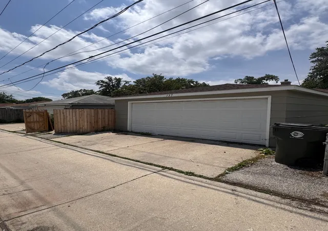 Photo 4 of Sale Pending at 137 Linden Ave, Bellwood, IL 60104 | MLS# 12707878 | Listing updated on 2026-07-30