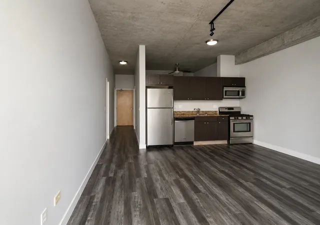 Photo 2 of Condo for sale at 1620 S Michigan Ave #918, Chicago, IL 60616 | MLS# 12707933 | Listing updated on 2026-09-22