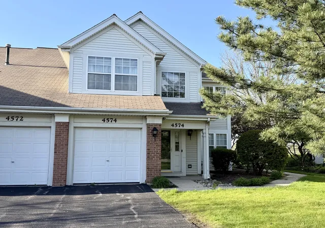 1st image of 4574 Concord Ln, Northbrook, IL 60062 | MLS# 12708061