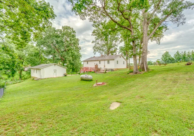 Photo 3 of Single family home for sale at 8841 N Triton Ln, Mt Vernon, IL 62864 | MLS# 12708079 | Listing updated on 2026-10-28