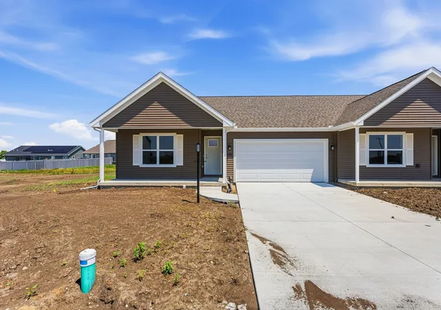 2nd image of 606 Patterson Dr #1, Fisher, IL 61843 | MLS# 12708087
