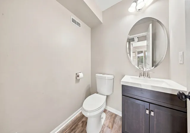 Listing Photo 4 - Condo for sale in building located at 59 N Macgillis Dr, Round Lake, IL 60073 - Unit #59