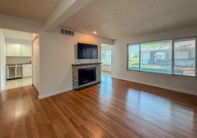 4th image of 1120 Kara Dr, Champaign, IL 61822