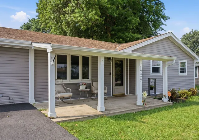 3rd image of 19327 W Dawson Ave, Romeoville, IL 60446 | MLS# 12708289