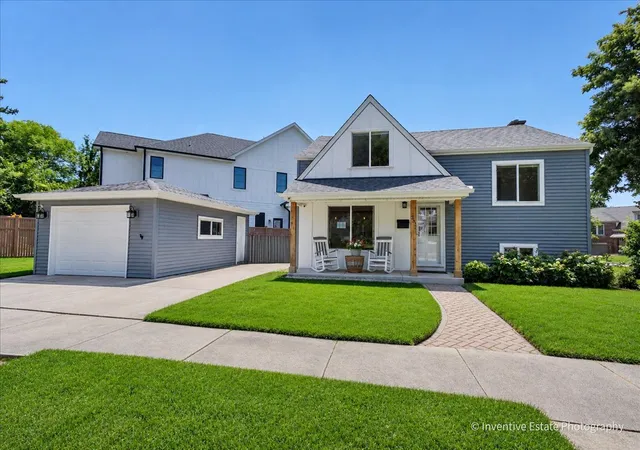 Photo 2 of Single family home for sale at 331 W Hillside Ave, Elmhurst, IL 60126 | MLS# 12708290 | Listing updated on 2026-08-13