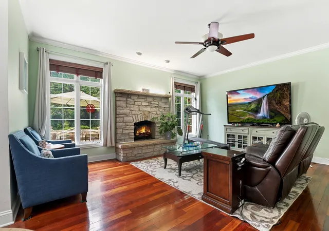 Photo 2 of Single family home for sale at 10981 Pioneer Trl, Frankfort, IL 60423 | MLS# 12708319 | Listing updated on 2026-09-11