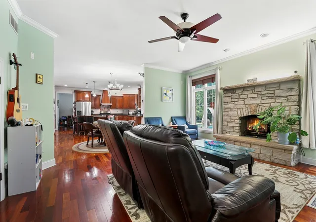 Photo 3 of Single family home for sale at 10981 Pioneer Trl, Frankfort, IL 60423 | MLS# 12708319 | Listing updated on 2026-09-11