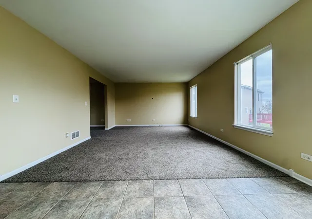 5th image of 408 Clifton Ln, Bolingbrook, IL 60440 | MLS# 12708348