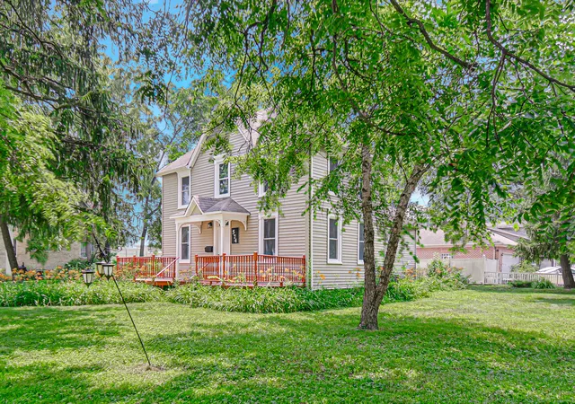 Photo 3 of Single family home for sale at 574 Herman St, Crete, IL 60417 | MLS# 12708351 | Listing updated on 2026-09-15