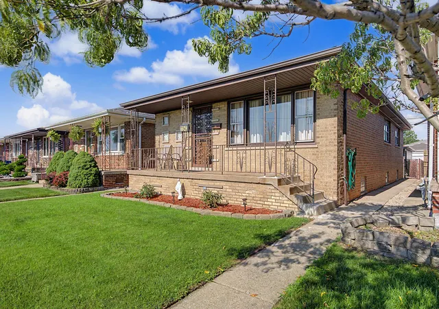 Photo 3 of Single family home for sale at 11543 S Ewing Ave, Chicago, IL 60617 | MLS# 12708363 | Listing updated on 2026-09-16