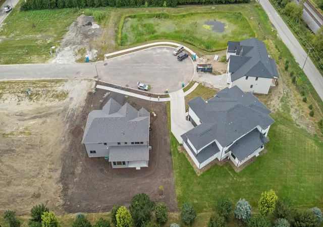 Photo 4 of Single family home for sale at 25152 W Stallion Ct, Plainfield, IL 60585 | MLS# 12708385 | Listing updated on 2026-10-03