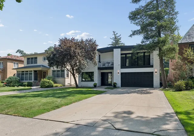Photo 2 of Sale Pending at 1329 Lathrop Ave, River Forest, IL 60305 | MLS# 12708414 | Listing updated on 2026-09-28