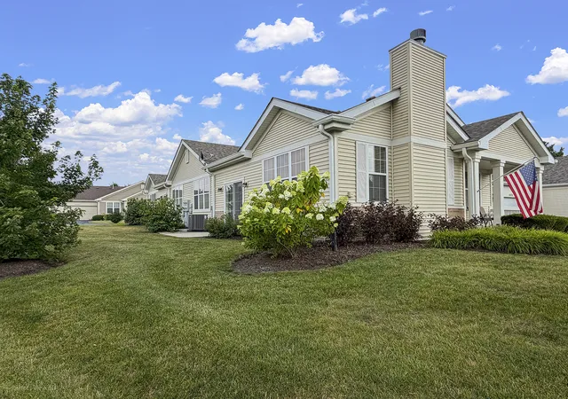 2nd image of 16553 Buckner Pond Wy, Crest Hill, IL 60403 | MLS# 12708417