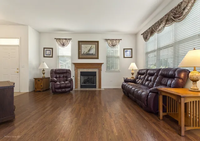 Photo 3 of Townhouse for sale at 16553 Buckner Pond Way, Crest Hill, IL 60403 | MLS# 12708417 | Listing updated on 2026-09-21