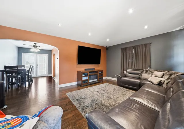 Photo 3 of Single family home for sale at 2642 Ridge Rd, Lansing, IL 60438 | MLS# 12708467 | Listing updated on 2026-08-13