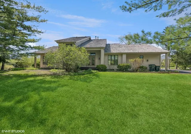 Photo 1 of Single family home for sale at 15020 King Dr, Libertyville, IL 60048 | MLS# 12708481 | Listing updated on 2026-07-23