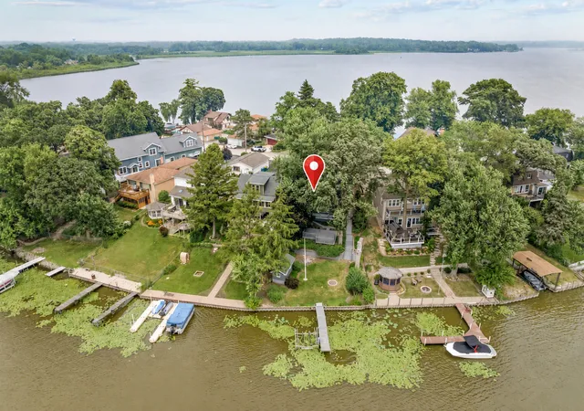 Photo 1 of Single family home for sale at 176 Riverside Is Dr, Fox Lake, IL 60020 | MLS# 12708484 | Listing updated on 2026-09-06